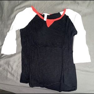 Baseball style mid sleeve tee